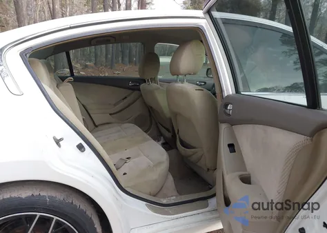 2009 Nissan Altima 2.5 S z USA, uszkodzony, nr VIN 1N4AL21E99N561563